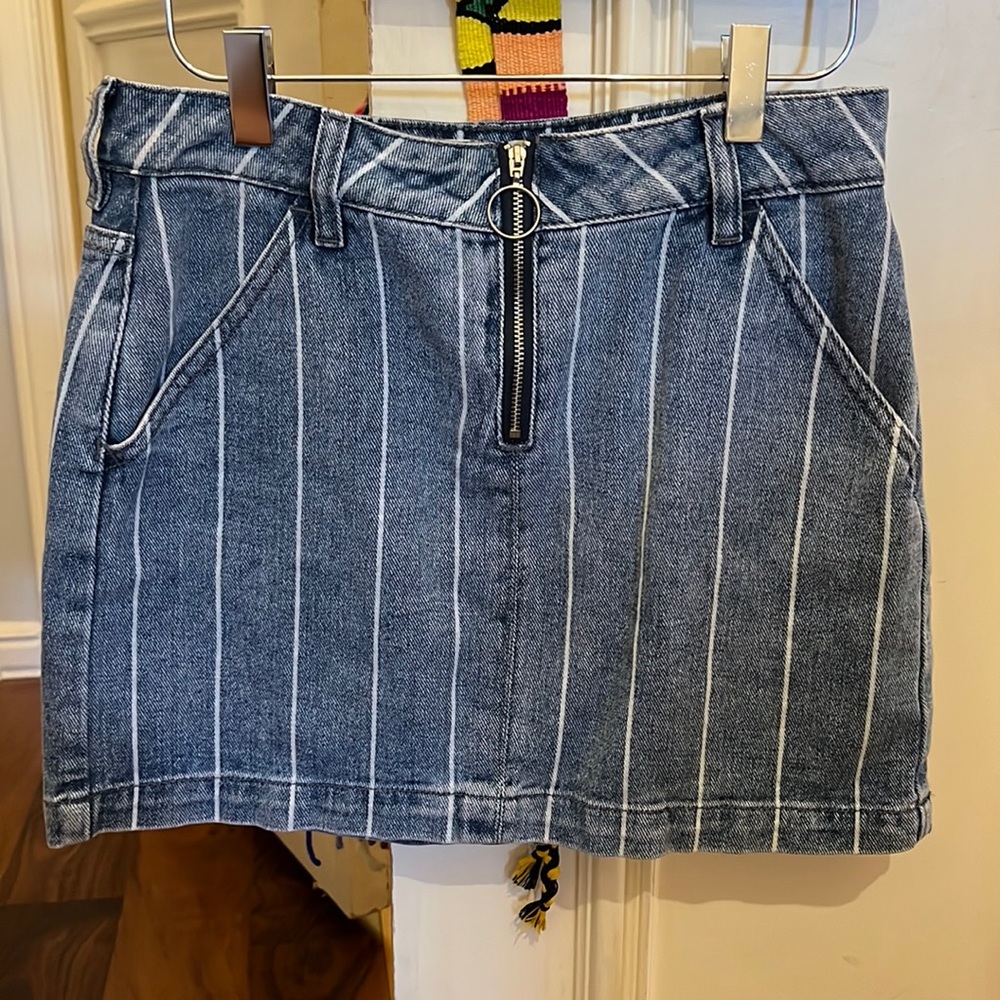 Size 24 Pacsun jean skirt.